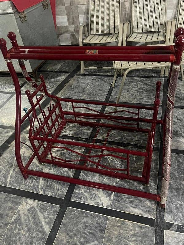 babies iron jhula 0