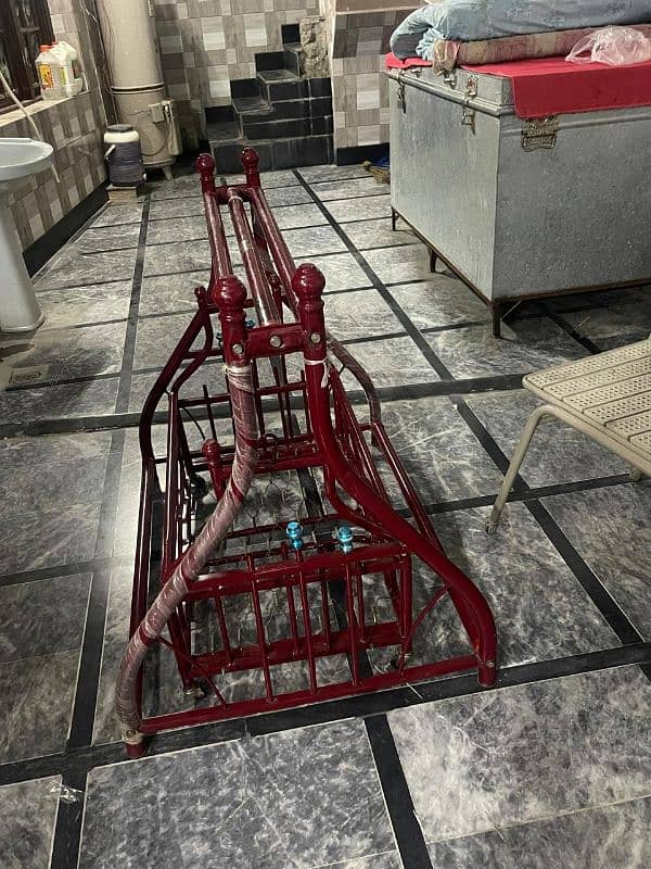 babies iron jhula 1