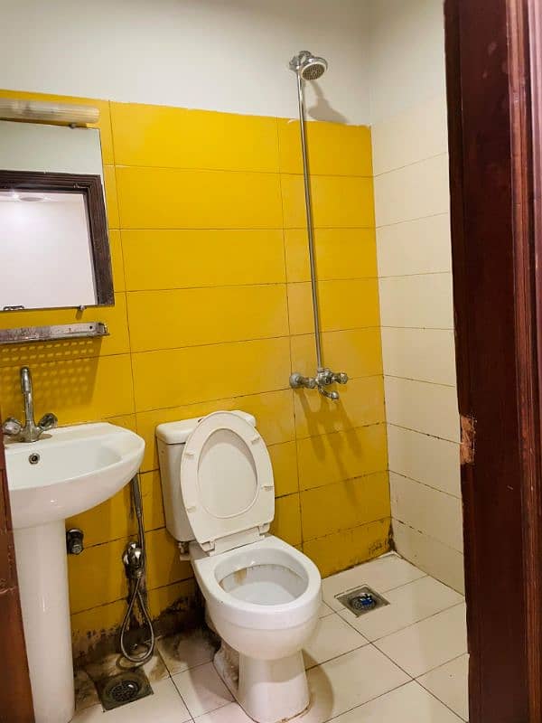1 bed Luxury furnished apartment for rent on Daily basis 3