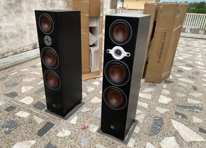 Dali Oberon 9 floor stand speakers 7