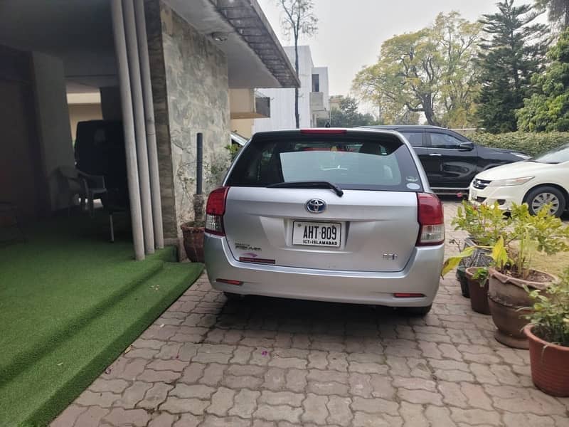 Toyota Fielder 2014 3