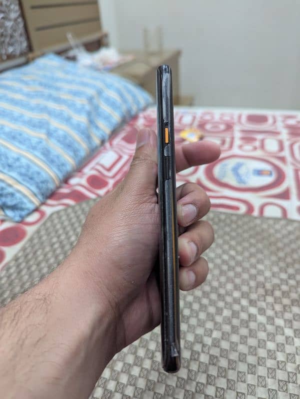 i sale my one plus because  i buy a new one 4