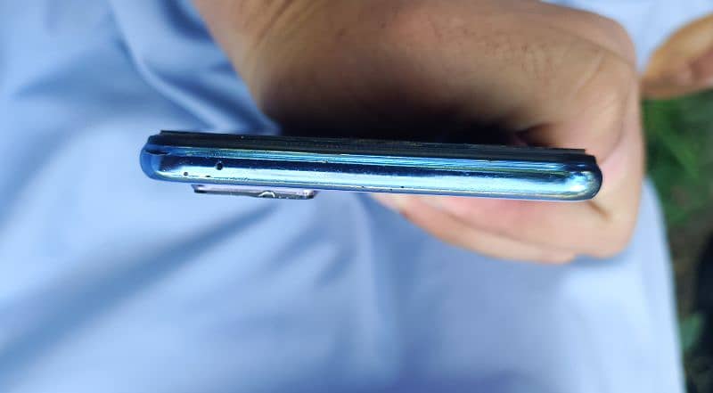 Vivo v21e 3