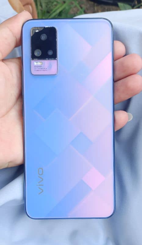 Vivo v21e 4