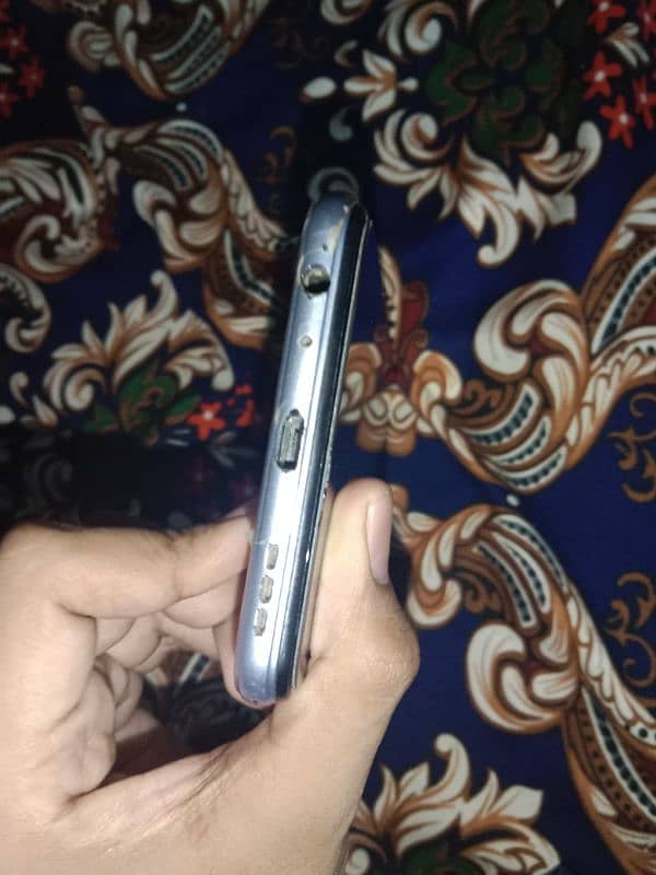 Vivo y20 phone 5