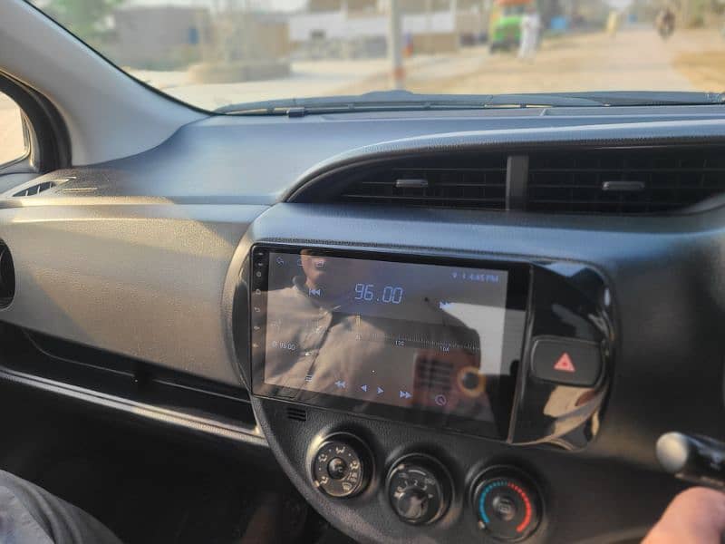 Toyota Vitz 2014 4