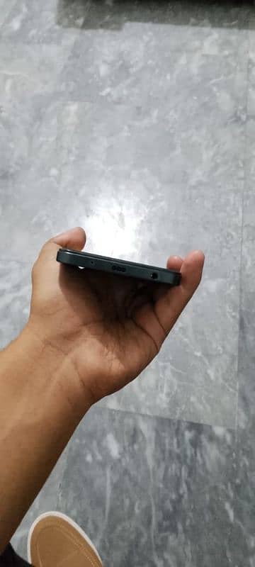 vivo y04 2