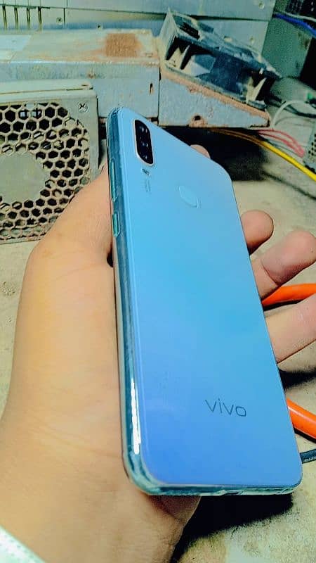 8.  ram 256gb hard. 5000mh battery. 100%. okay 3