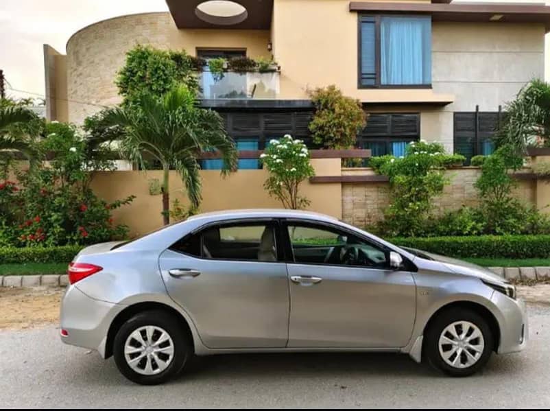 TOYOTA COROLA 2