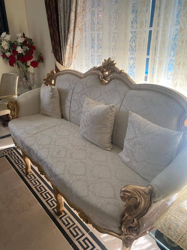 Chiniot Sofa 0