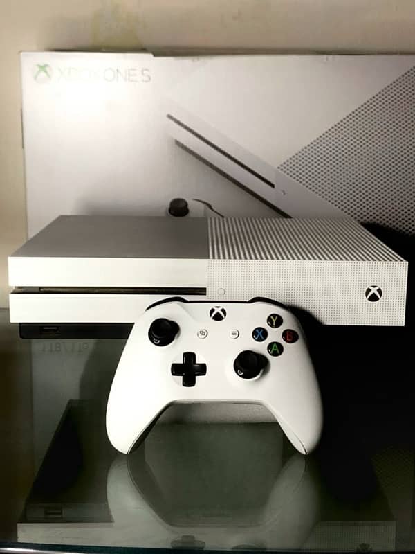 Xbox One S 1TB (Like New) 1