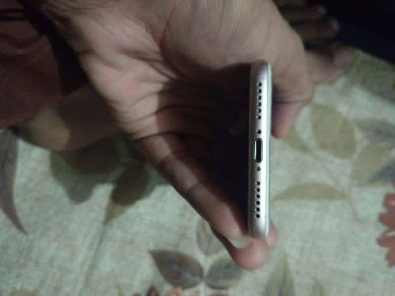 IPhone 7 PTA Approved 32 GB 2