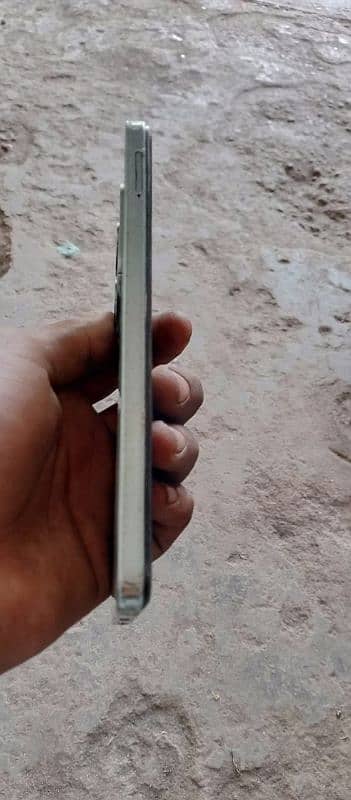 Infinix 8+8 128 8month old 0