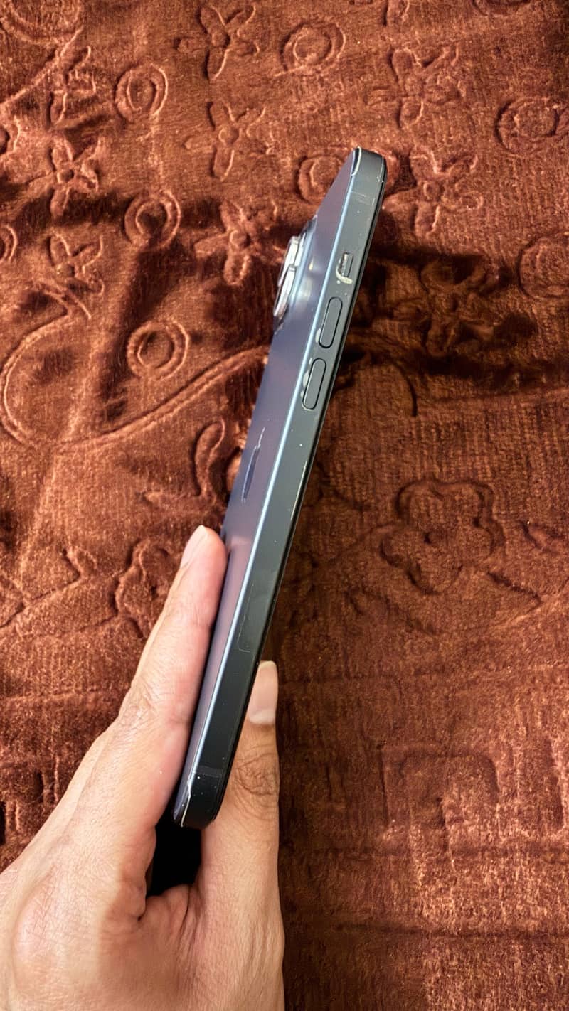I phone 15 Plus JV with box 2
