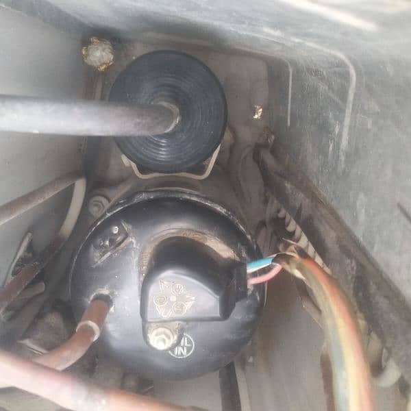 outdoor 1.5 tone Haier 3