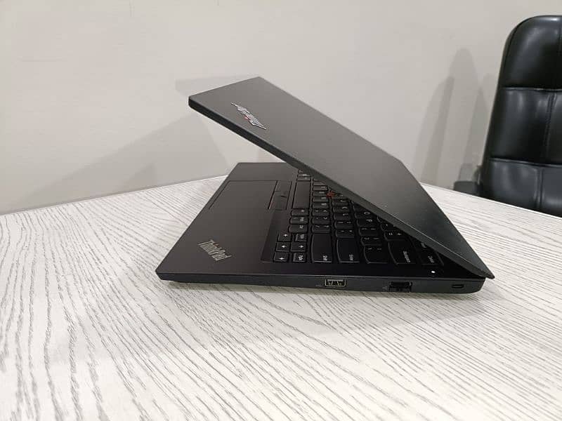 Lenovo Thinkpad E14 Gen 2 Ryzen 7 4700u 8 cores 14 inch 1080p 8