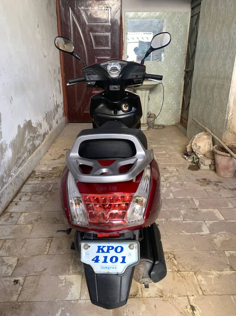 United Scooty 100 CC Karachi 4