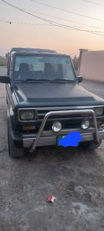 Daihatsu Rocky jeep 0
