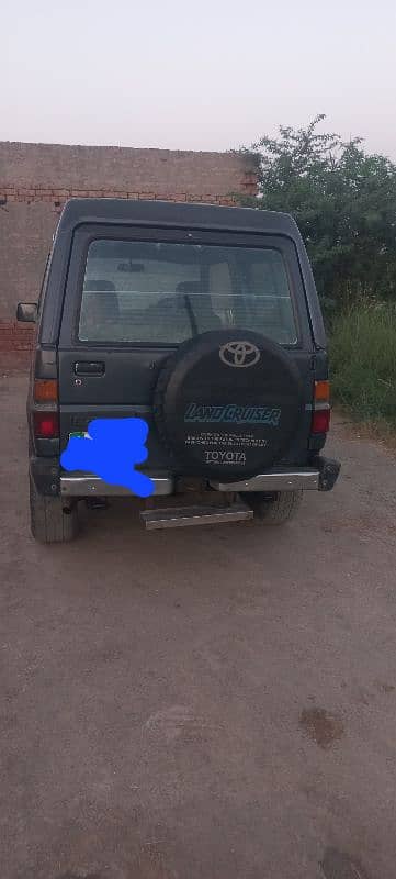Daihatsu Rocky jeep 1