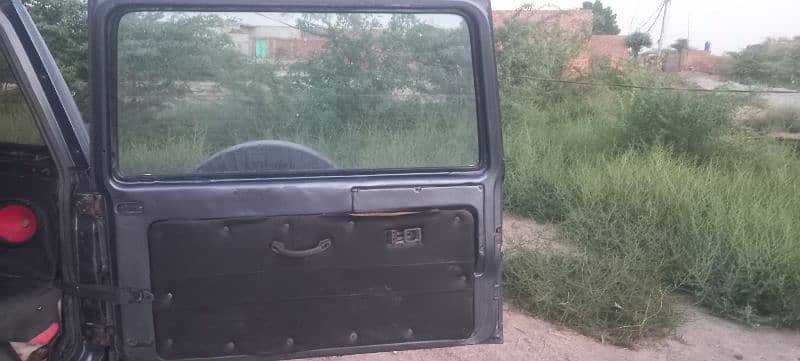 Daihatsu Rocky jeep 7