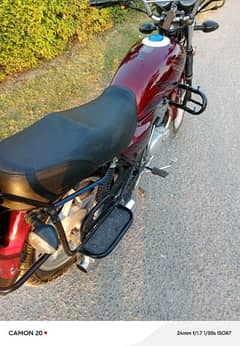 Suzuki GS150 SE 2022 Red most attractive