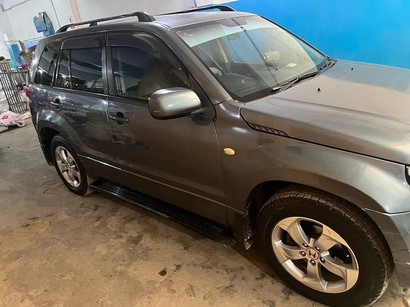 Suzuki Escudo 2005 5