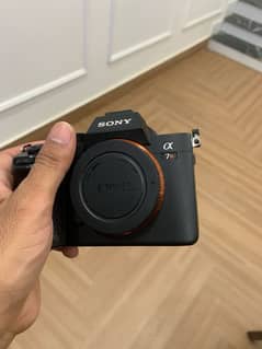 SONY A7RIII CONDITION LIKE NEW 10/10+