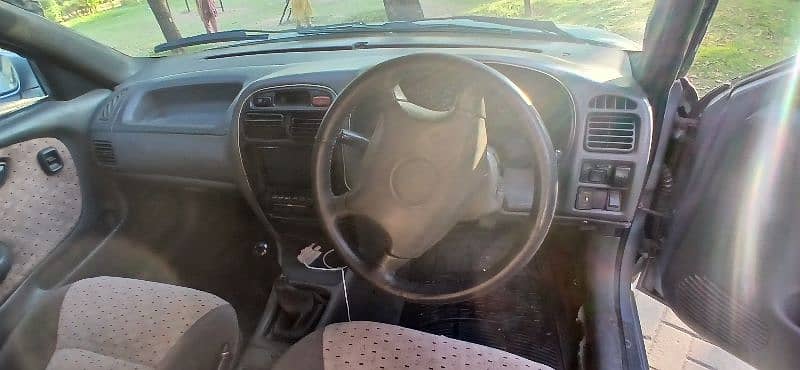Suzuki Baleno 2002 1