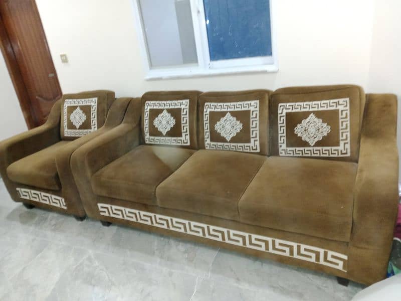 brend new only sofa set 2