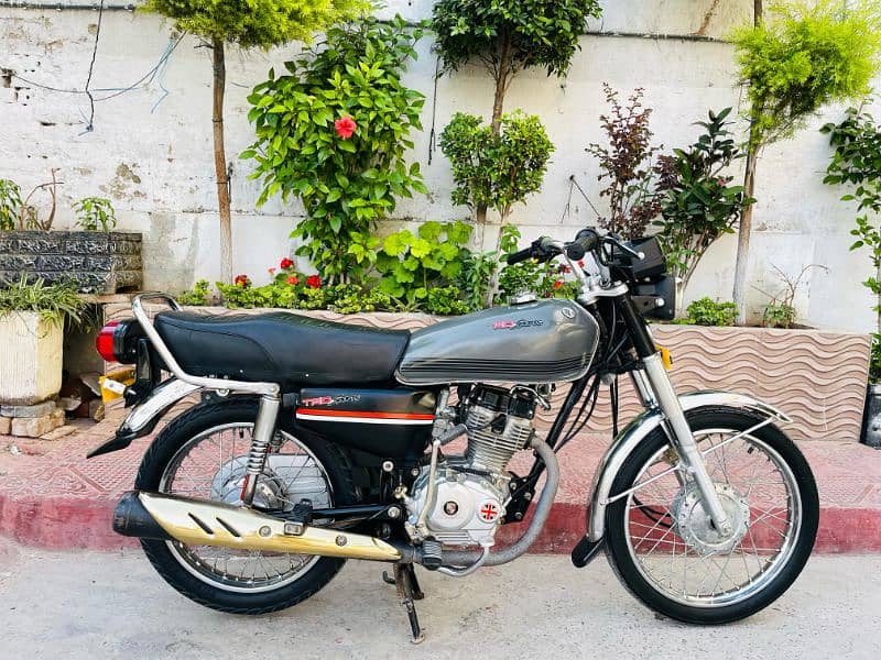 HONDA CG 125 - ISLAMABAD REG GOLDEN NUM - MODEL 2021 - ORIGINAL SAMAAN 0