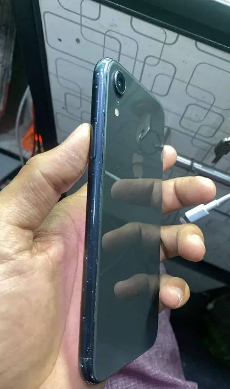 iPhone XR pta approved 2