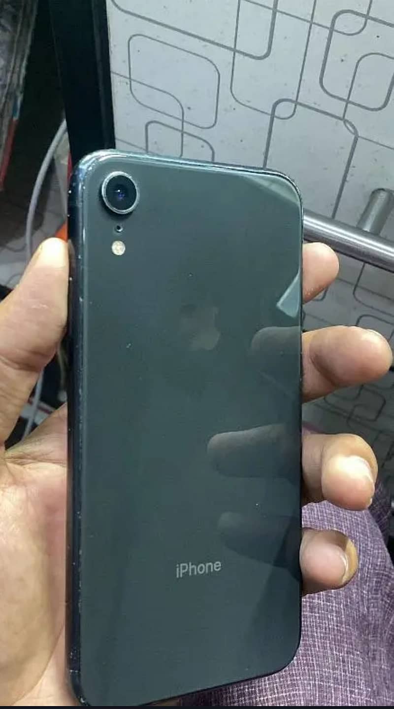 iPhone XR pta approved 5