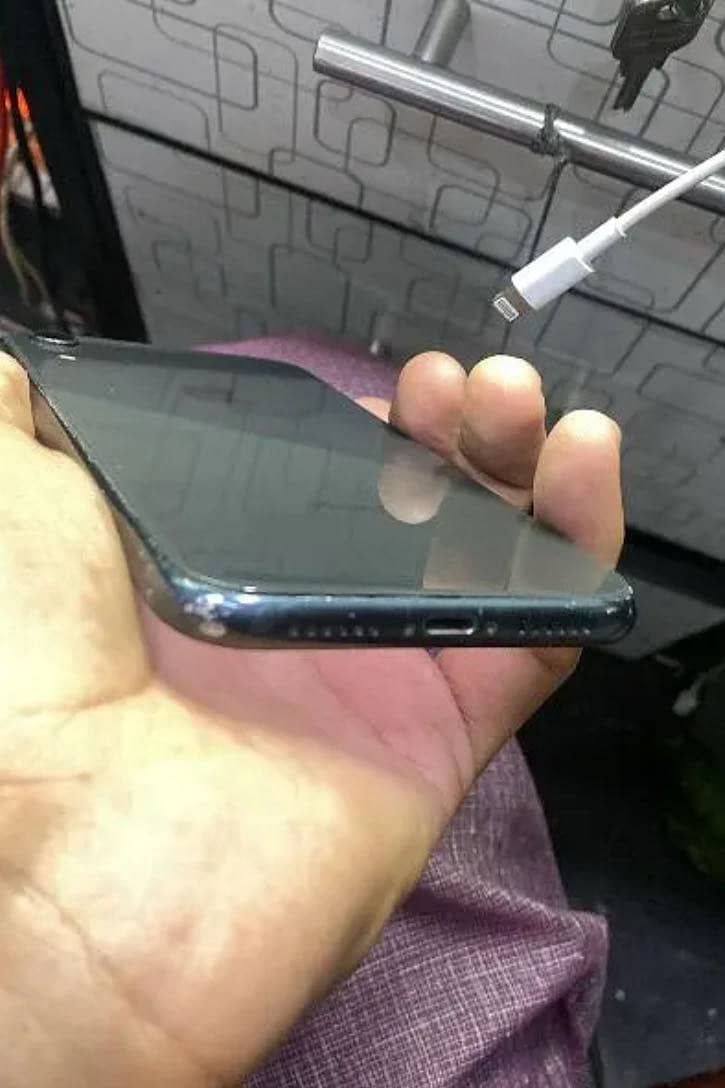 iPhone XR pta approved 7