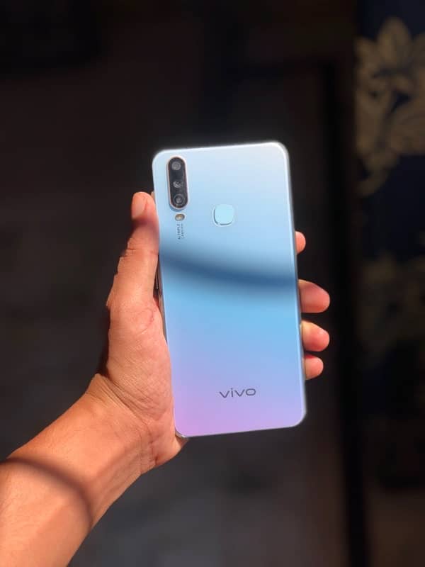Vivo y17 dual sim 256 gb exchange possible or sell 1