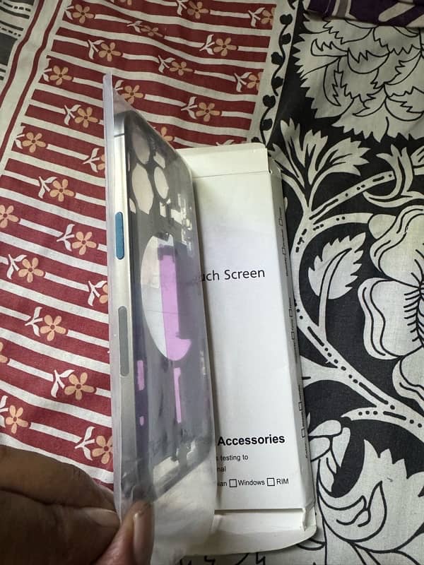 iPhone 15 pro housing 2