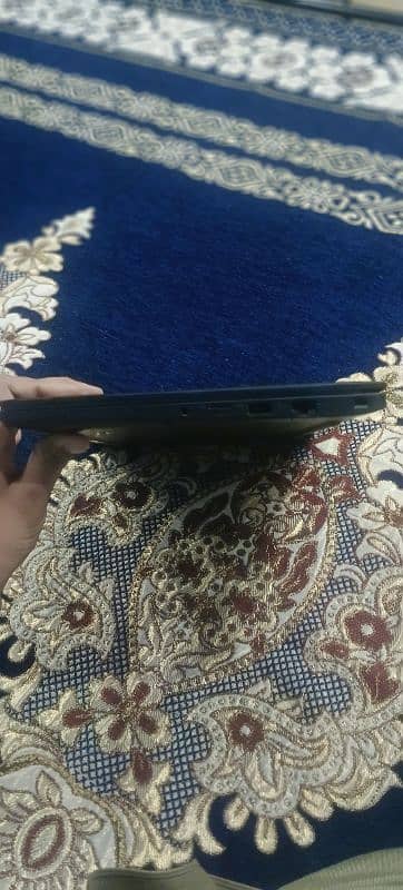 latitude 7480 |generation| 6 core i7| 256ssd |touch secreen 0