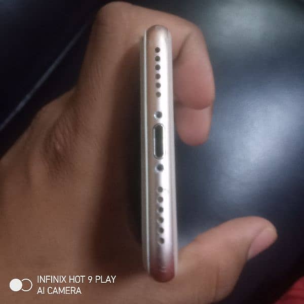 IPHONE 8 NON PTA 64 GB 5