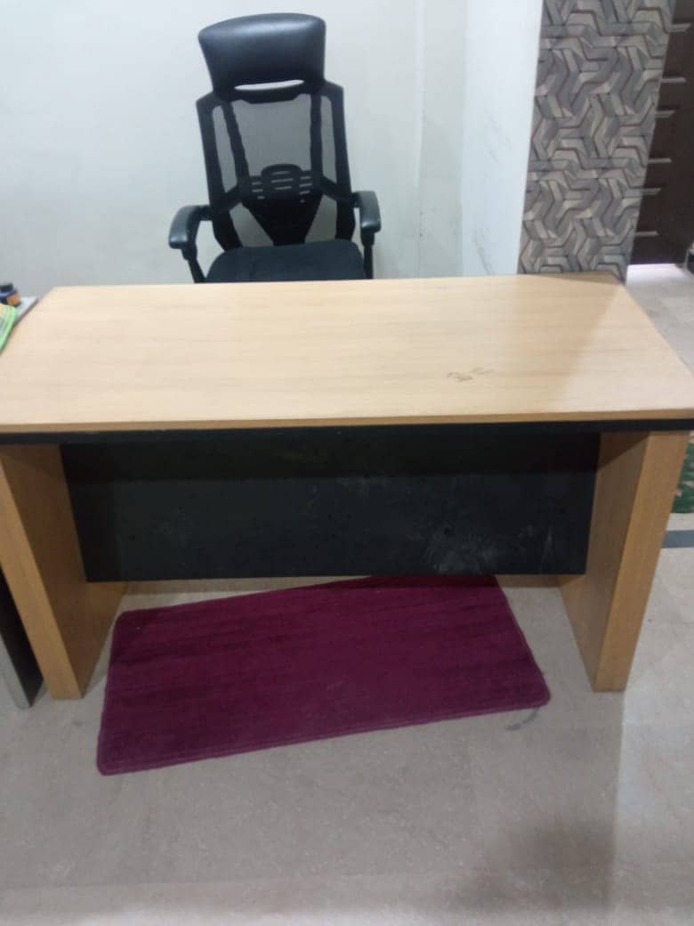 Imported Chair Having Ergonomics 1