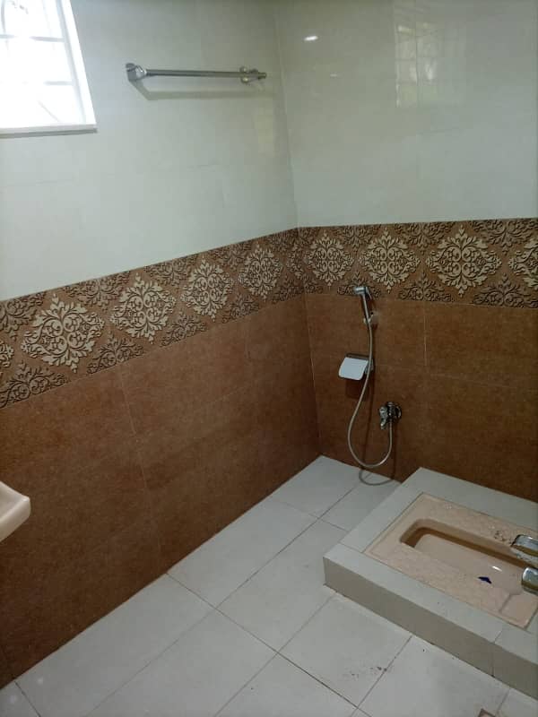 New 2nd Floor For Rent In I-10 4