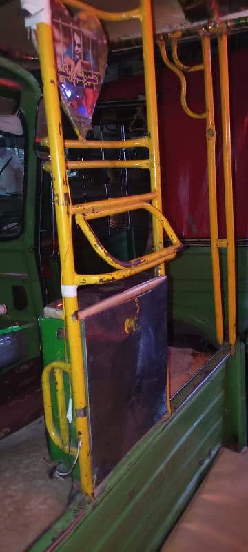 New Aisa rickshaw full ok 10 by 10 confection hai koi masla nahi hai 9