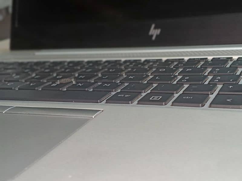 hp laptop for sale Core i5 8th gen 7