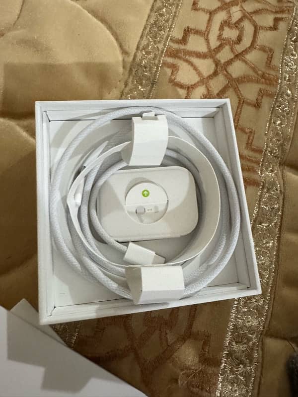 Apple Airpods Pro 2 type c (in warranty) 1