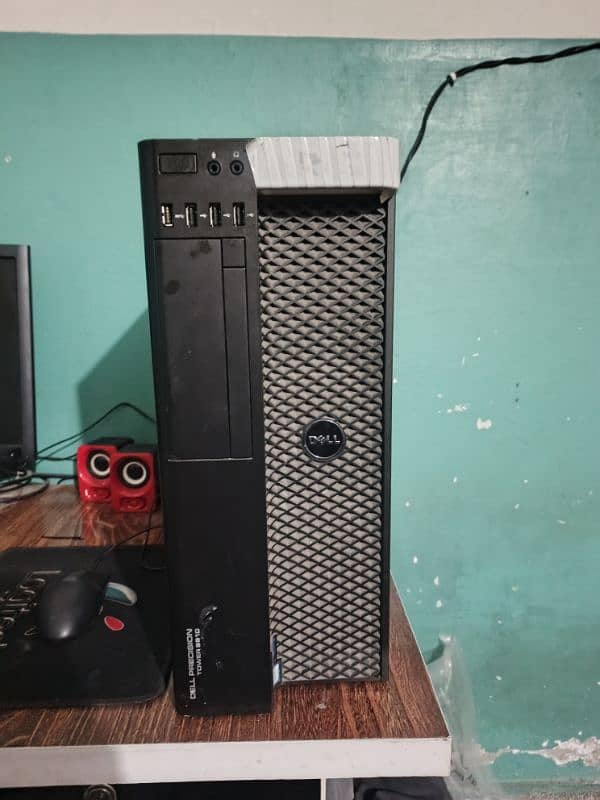 Dell Xeon E5 | 16GB RAM | 225GB SSD | Quadro GPU | 22" LCD 2