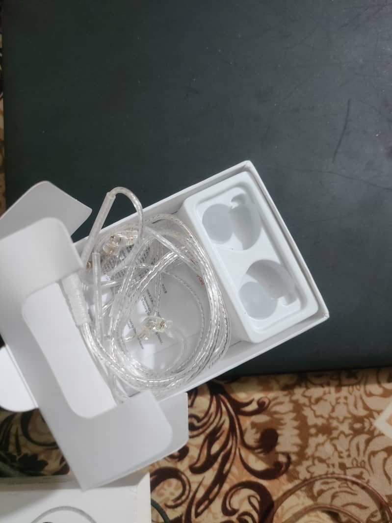 SELLING Kz zs10 pro 2 & x mini xtlas+ 3