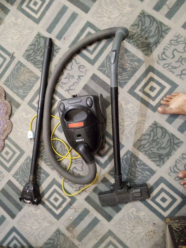 Vacuum Cleaner   sale on olx   very  low price on olx vary past sale 2