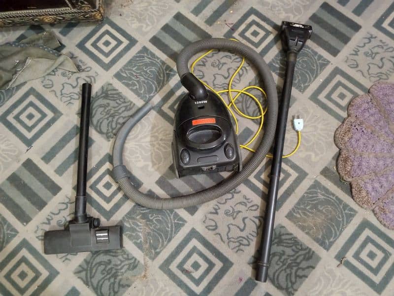 Vacuum Cleaner   sale on olx   very  low price on olx vary past sale 6