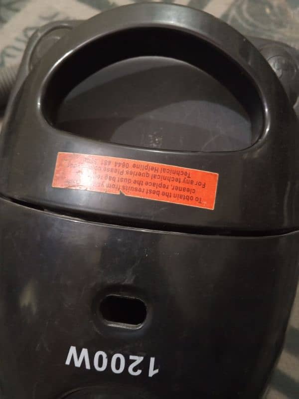 Vacuum Cleaner   sale on olx   very  low price on olx vary past sale 9