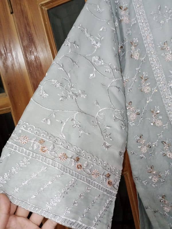 3 piece women suit available 5