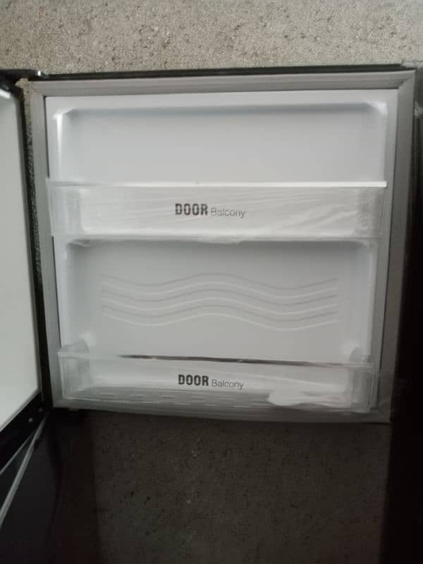 waves company fridge only 10 days used 4