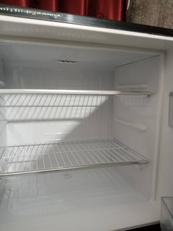 waves company fridge only 10 days used 6